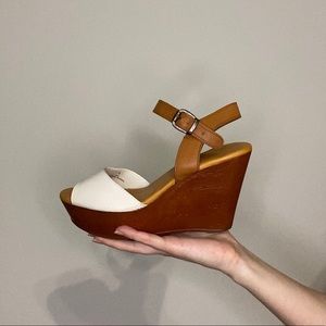 Wooden wedge heel | Rue 21